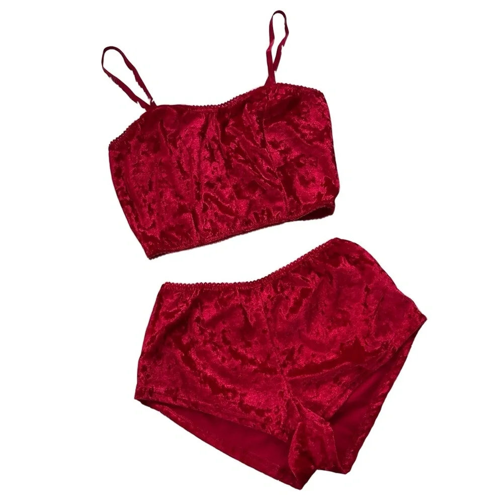 Crushed Red Velvet Cami & Shorts Lounge Pajama Set |‎ Holiday Sleepwear Size S